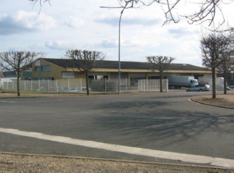 Entrepôt Chaussée-Saint-Victor 1600m² Vente entrepôt Chaussée-Saint-Victor Loir-et-Cher OVLOG2421938 1